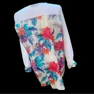 KikSol boyfriend shirt. Ladies Large